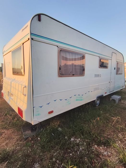 Caravana  Nacional Pluma 530