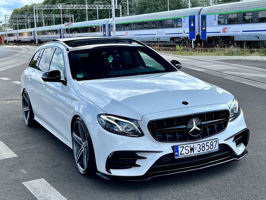 Mercedes-Benz Klasa E W213 e53 pakiet e220 Amg