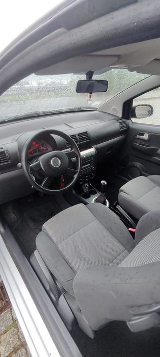 Vendo Volkswagen fox 1.2 gasolina de 2005