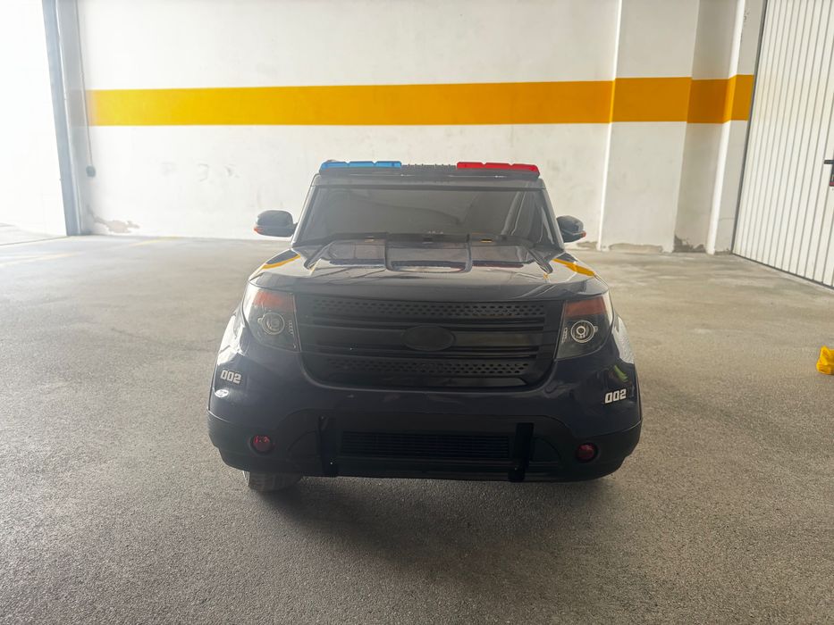 Carro elétrico infantil