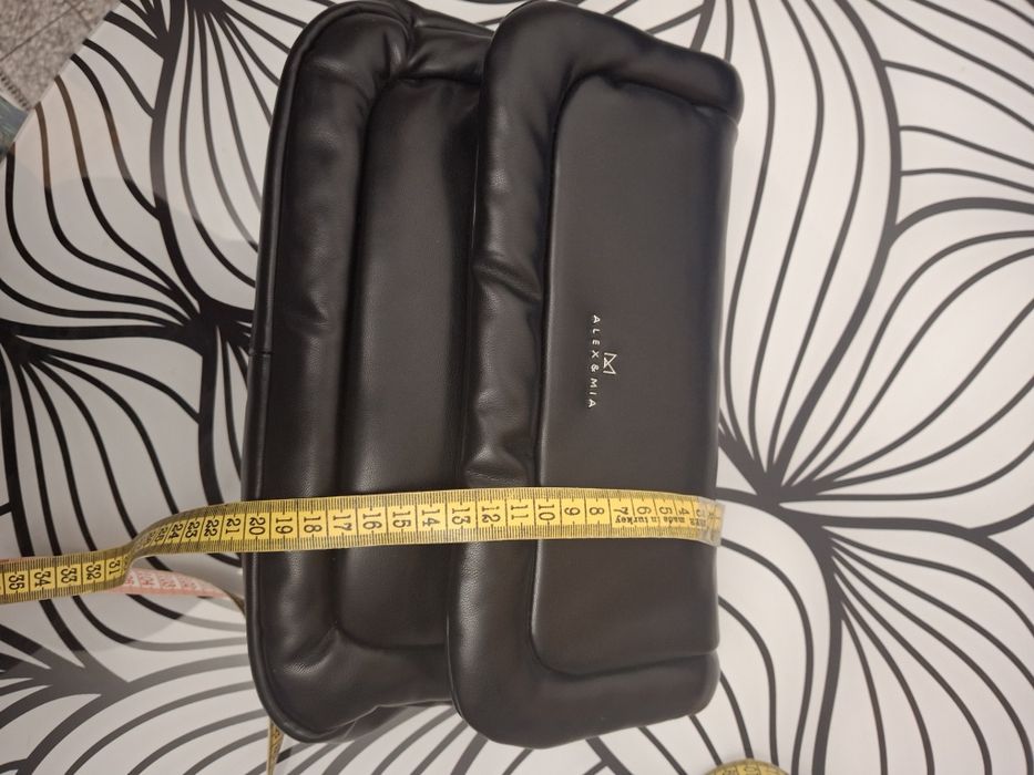 Сумка чорна сумочка