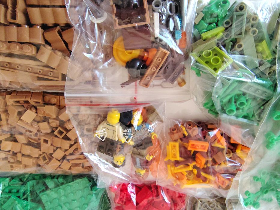 LEGO Ideas 21318 Domek na drzewie z pudełkiem i instrukcją KOMPLETNY