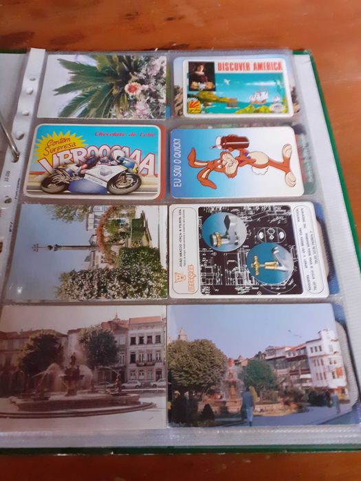 Coleção de 410 calendários antigos