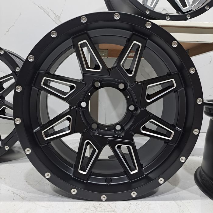 Jantes 16" Off-road 4x4 6x139,7 Toyota Nissan mitsubishi