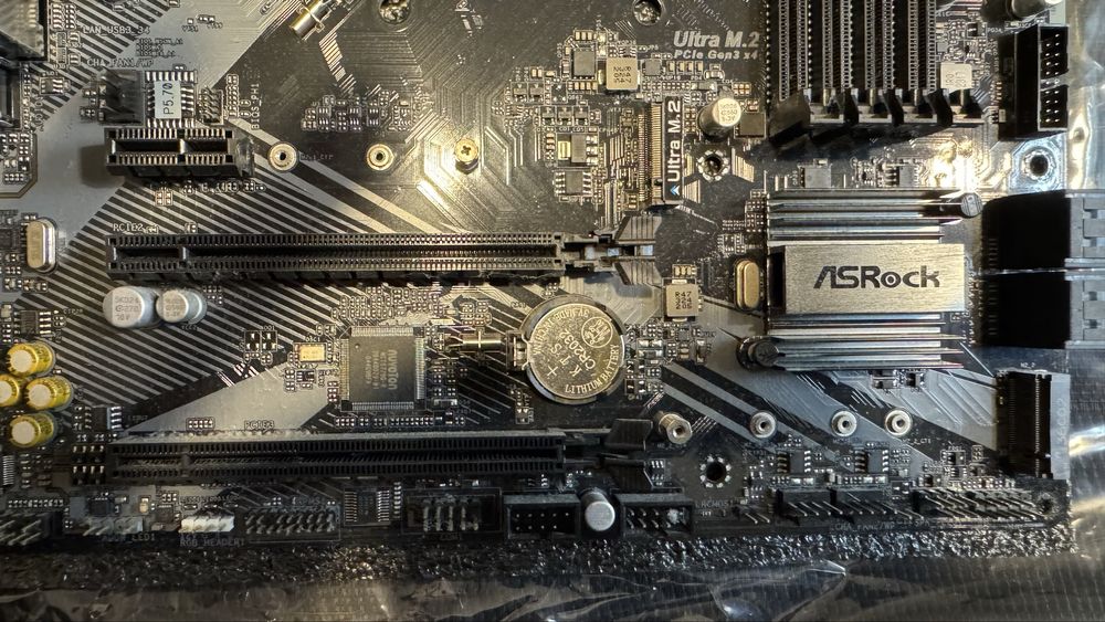 Asrock B450M Pro4 R2.0 - Socket AM4