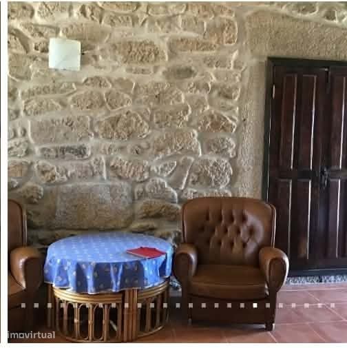 Casa de pedra na aldeia