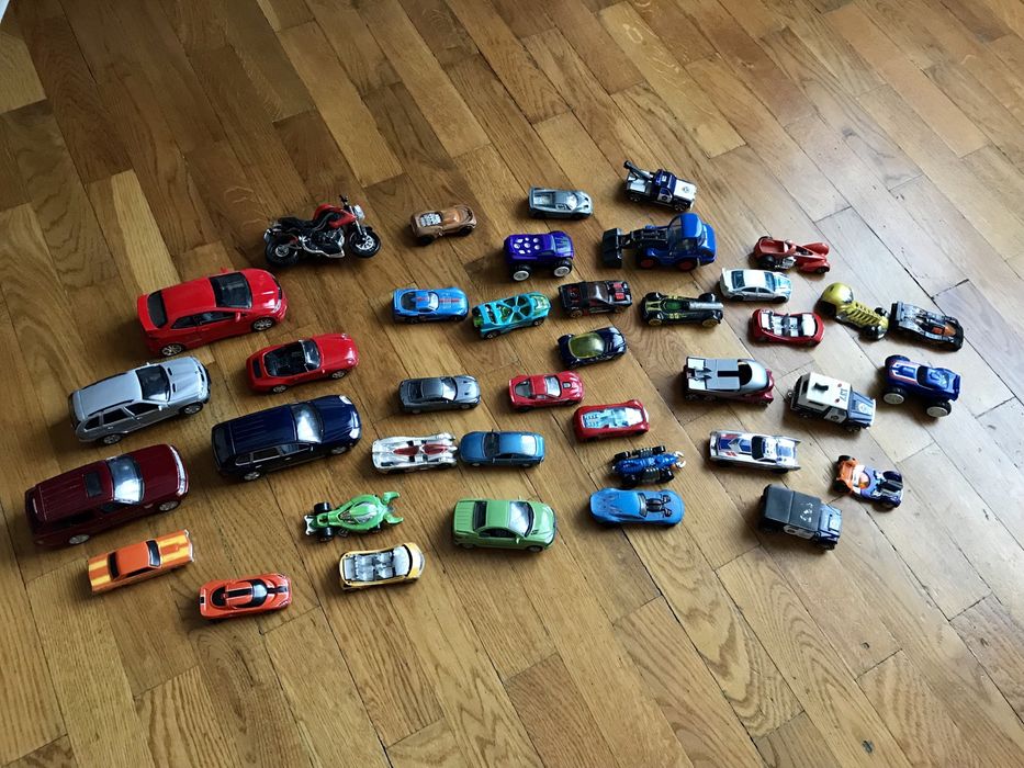 Машинки,игрушки для мальчика.