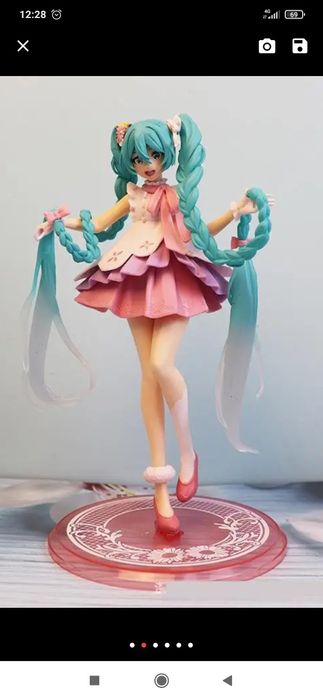 Хатсуне Міку фігурка