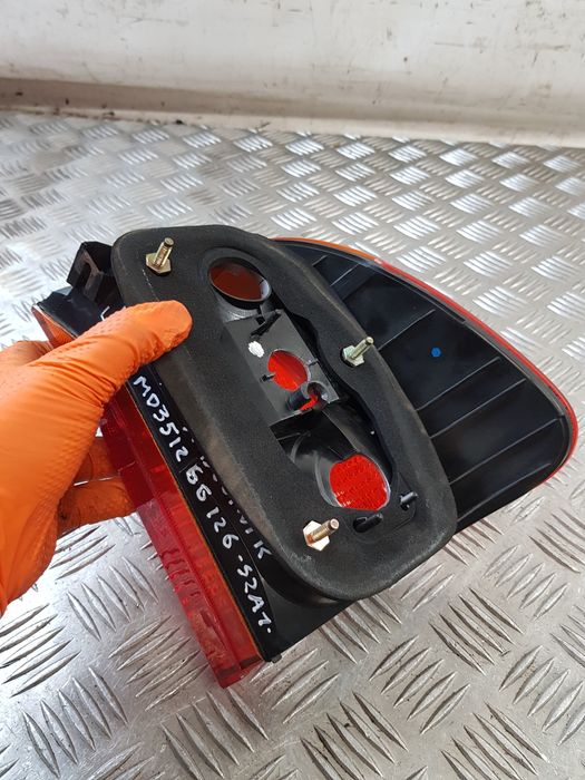 Lampa Lewa Tył W Błotnik 8361671 Bmw E39 Kombi 99R-