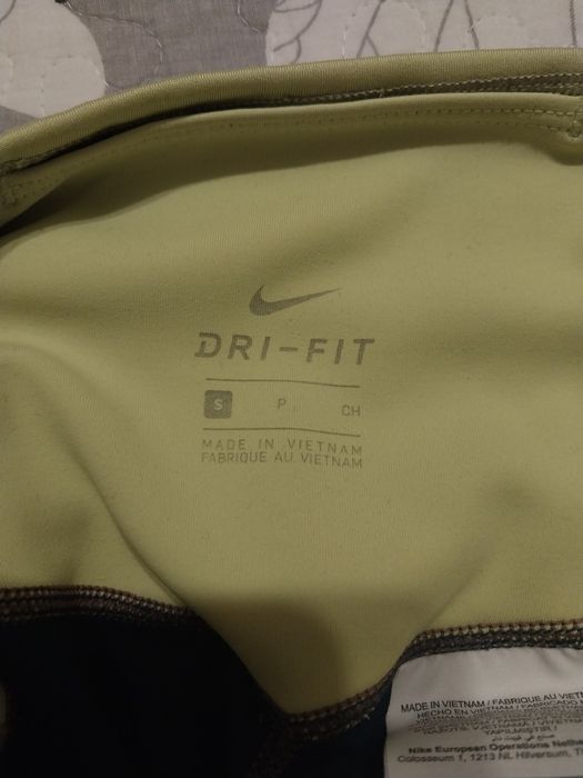 Жіночі лосіни Nike.
