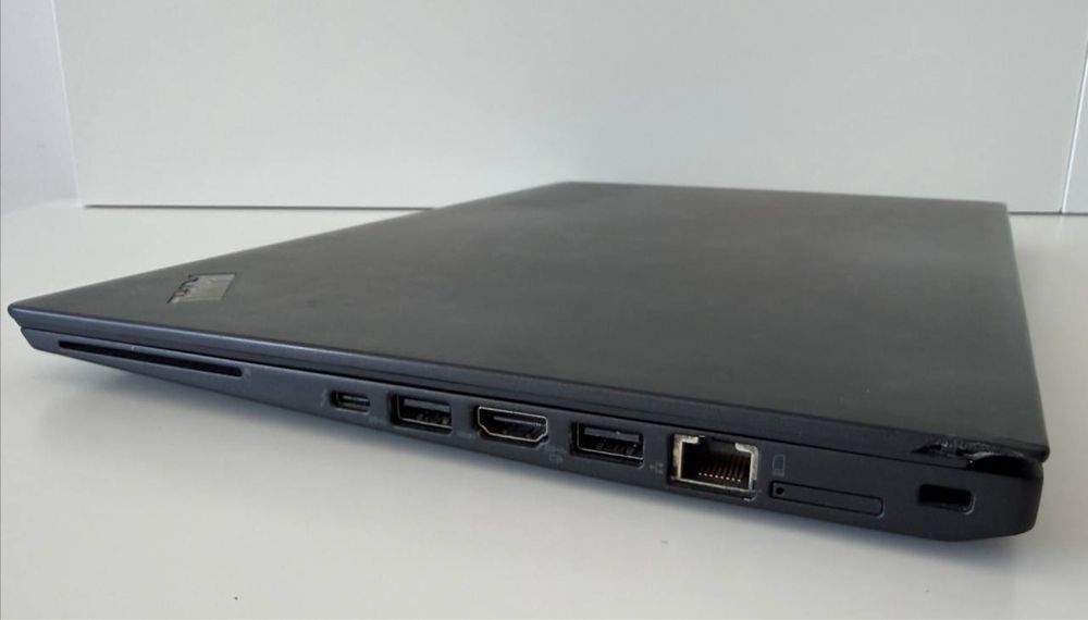 Ноутбук Lenovo ThinkPad T470s 14" Full HD IPS / Intel Core i5-7300U / 4GB / SSD