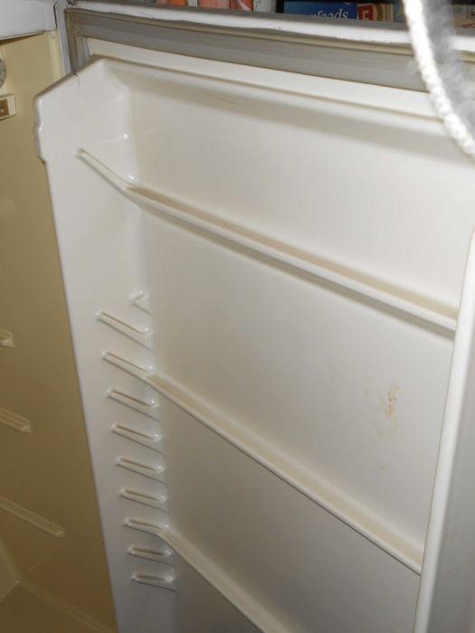 stara lodówka "MIŃSK"model 15 M prod. ZSRR z czasów PRL-u