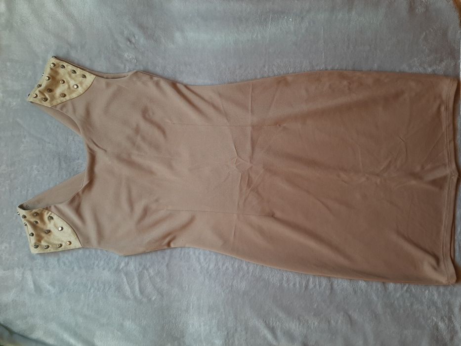 Sukienka mini beżowa ze złotym zamkiem 36/S stan idealny