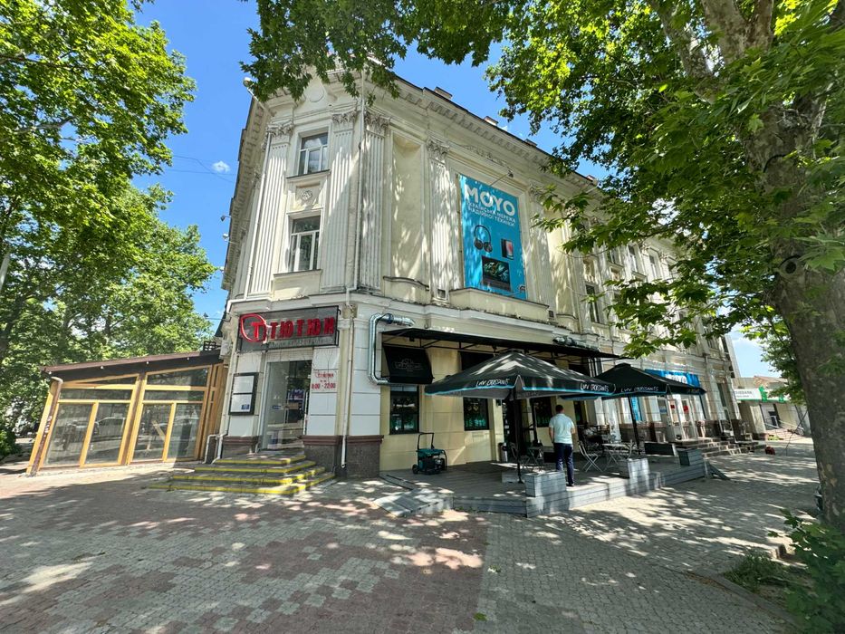 Центр приміщення 1389 кв.м. ТОП місце ціна 4500 у.е./міс