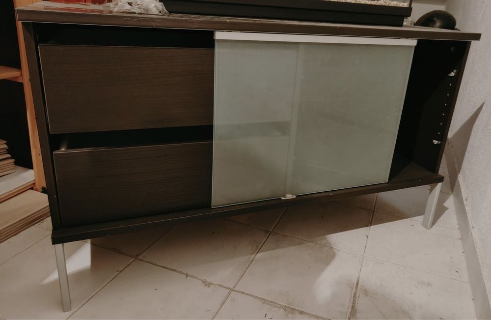 Móvel TV preto-castanho IKEA