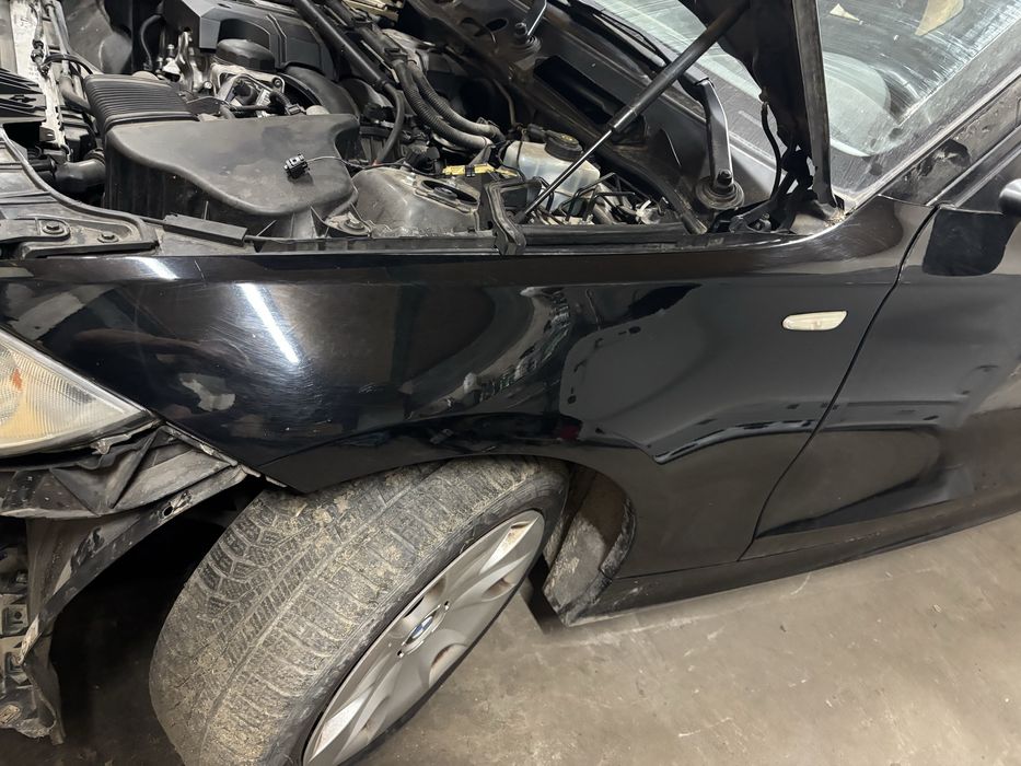 Błotnik bmw e81 e87 schawrz 2