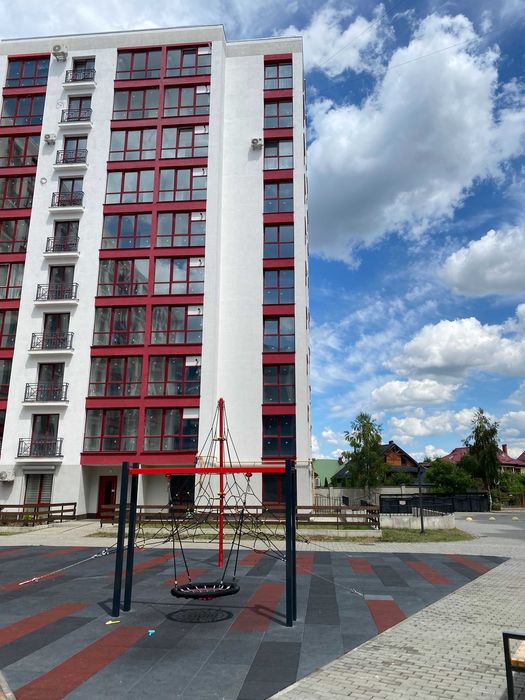 Продається велика 2кв з чорновими робота в сучасному ЖК