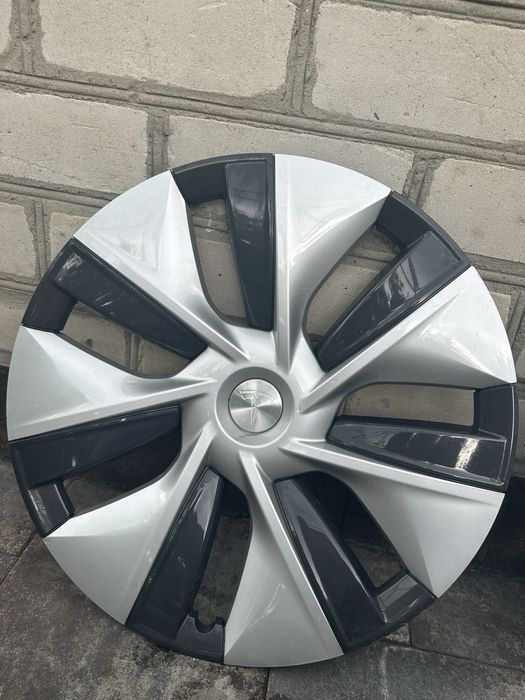 ковпаки TESLA  R19