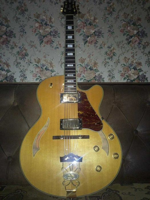 Джазова напівакустична банка Crafter FEG700N Made In Korea!