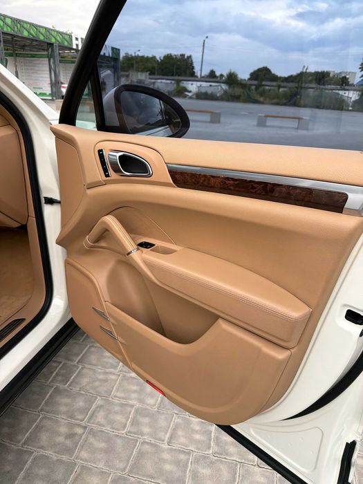 Продам Porsche Cayenne 958 | 3.6 бензин | Без пневмопідвіски