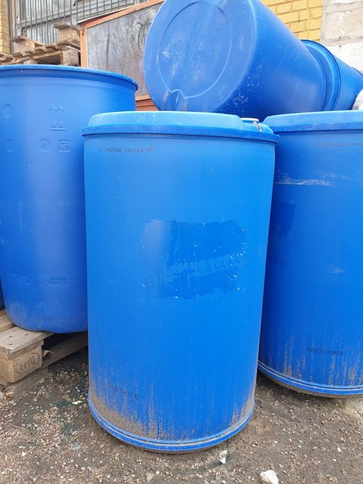Sprzedam beczki plastikowe 200l