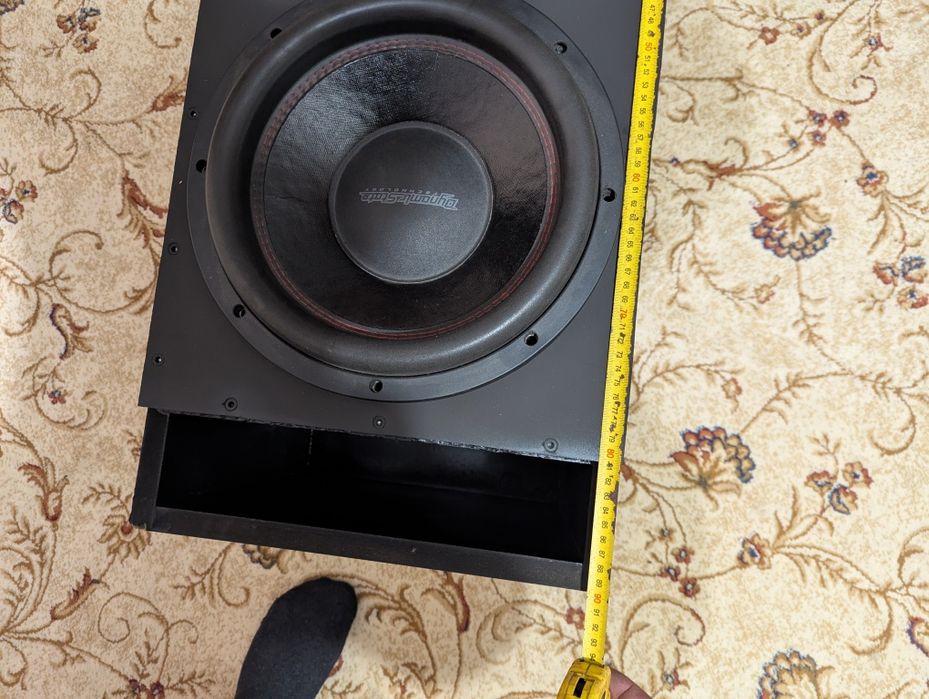 Продам сабвуфер DST PSW-31D2