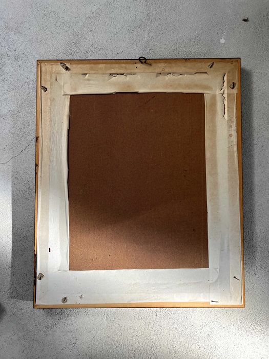 Peça de arte com moldura de madeira