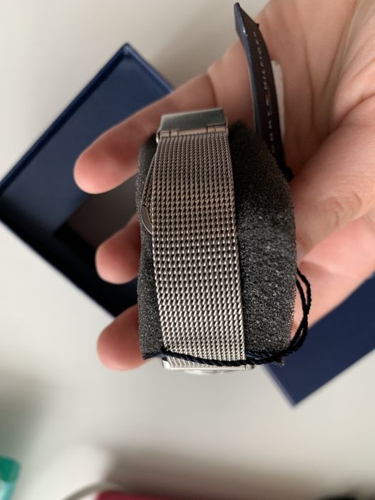 Часы Tommy Hilfiger