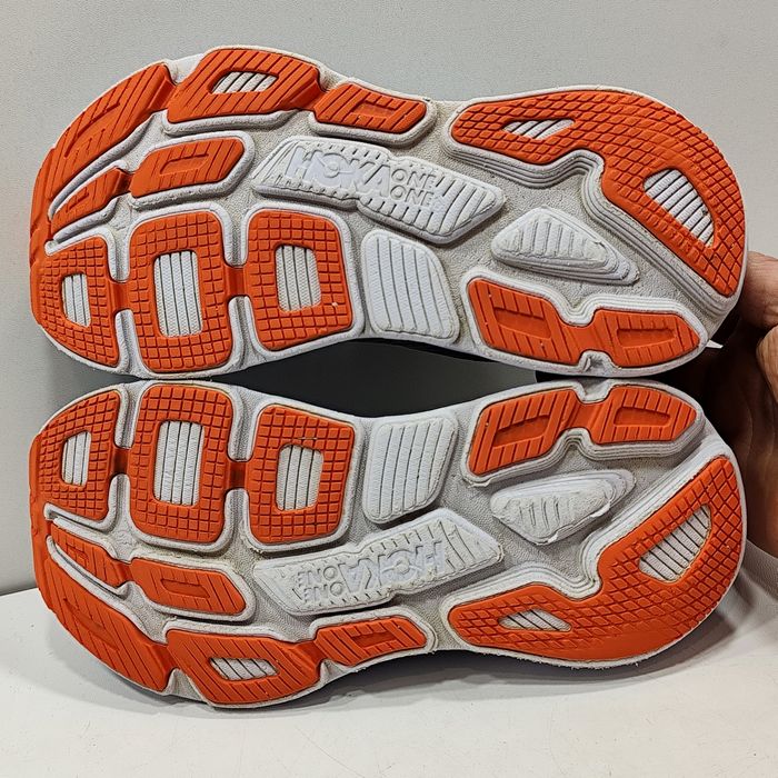 кросівки Hoka Bondi7 38р/23.5см