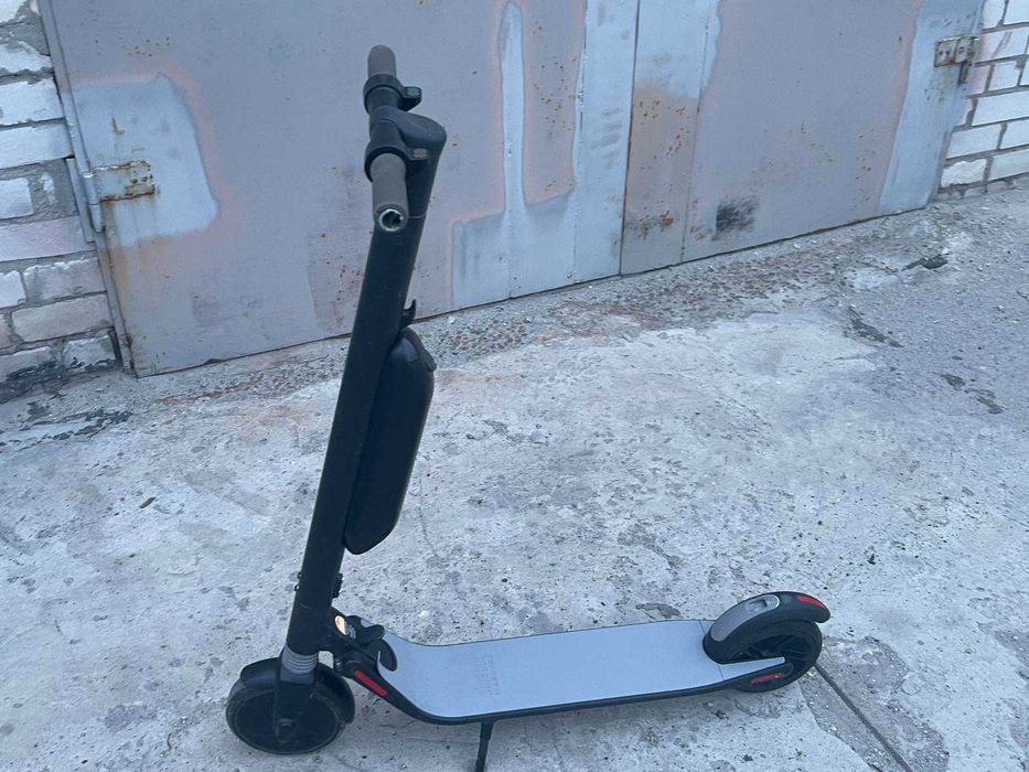 Електросамокат ninebot es2  segway найбот
