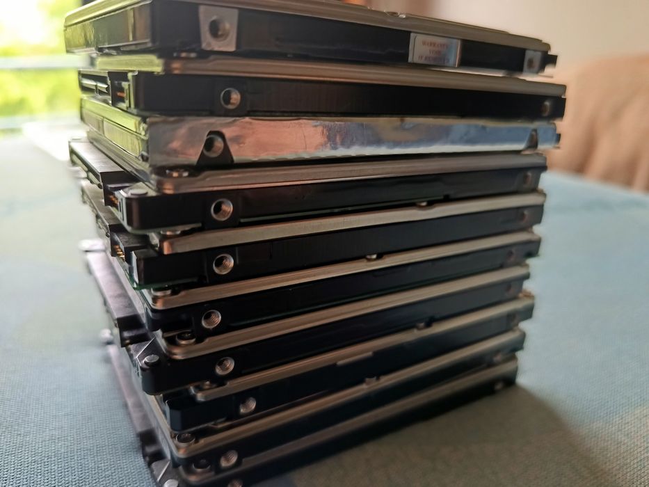 Vendo vários discos 2.5 SATA HDD