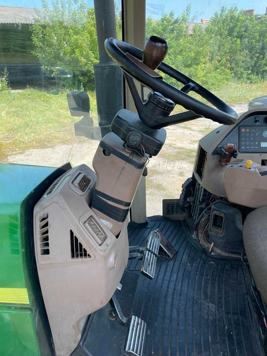 Трактор John Deere 8200 220 Кс