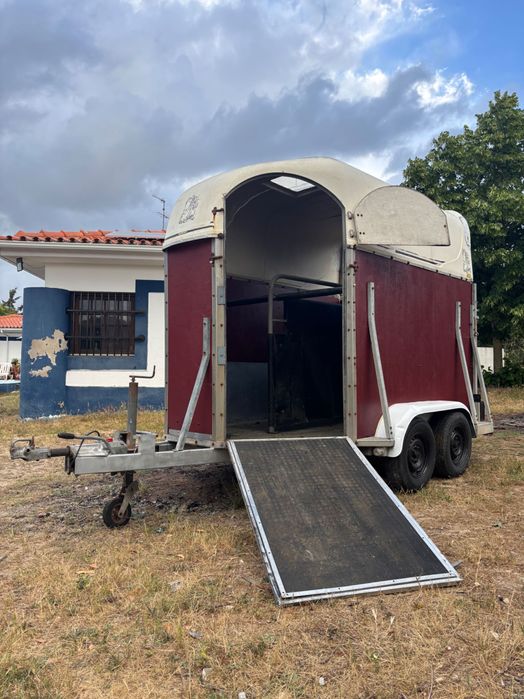 Roulote para cavalos