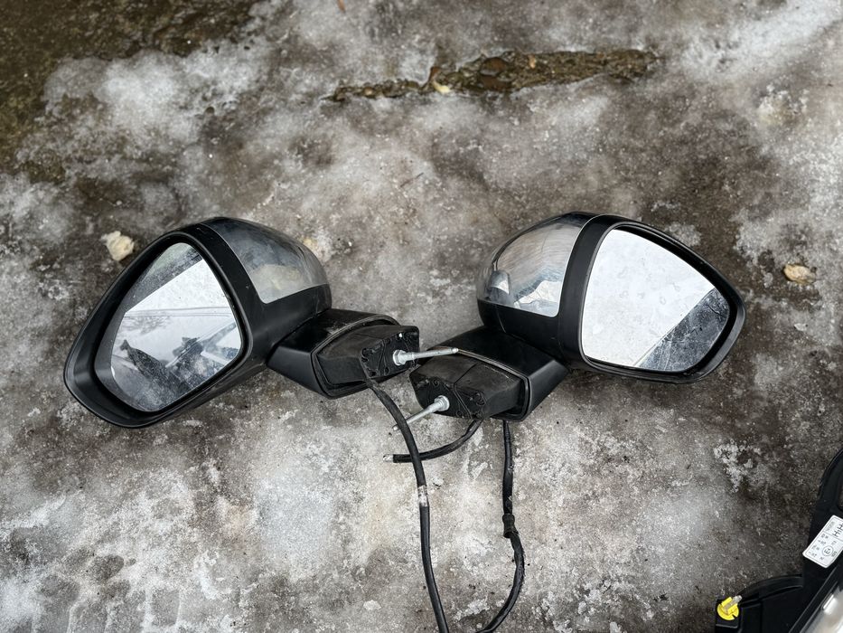 Дзеркала Citroen C3 2012.