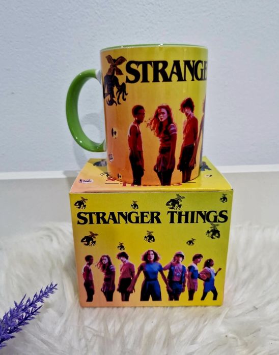Stranger Things Caneca