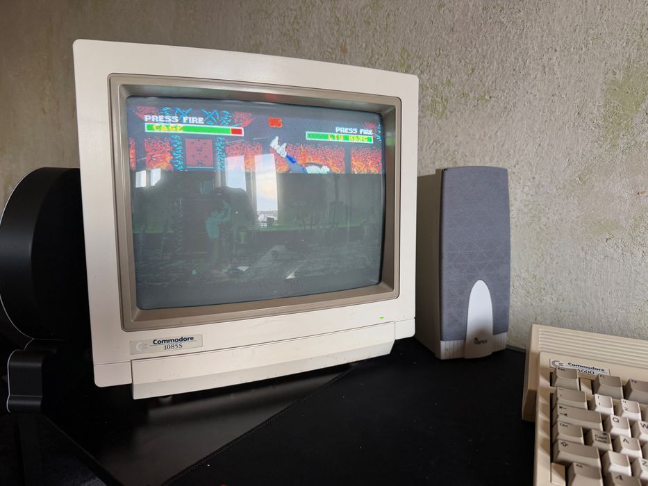 Monitor Commodore 1085s D3 stan 100% sprawny