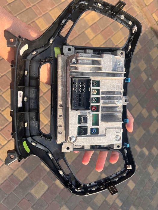 Європа Jeep Cherokee KL 8.4" Panasonic Uconnect, Android Auto & Apple CarPlay