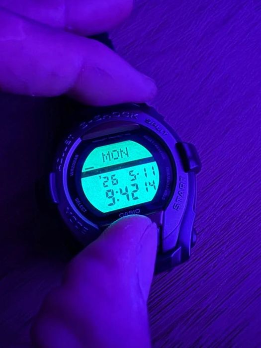 Relógio Casio G-Shock GT-000 vintage Y2K