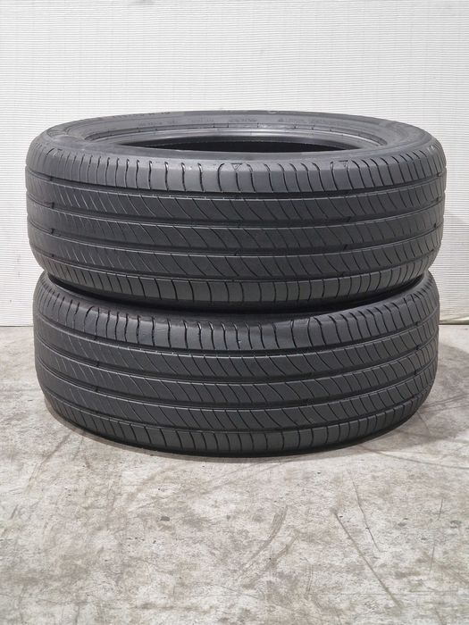2 Pneus 235/55R19 MICHELIN Semi Novos