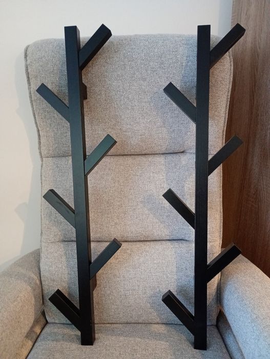 Na sprzedaż wieszaki na ubrania do przedpokoju.