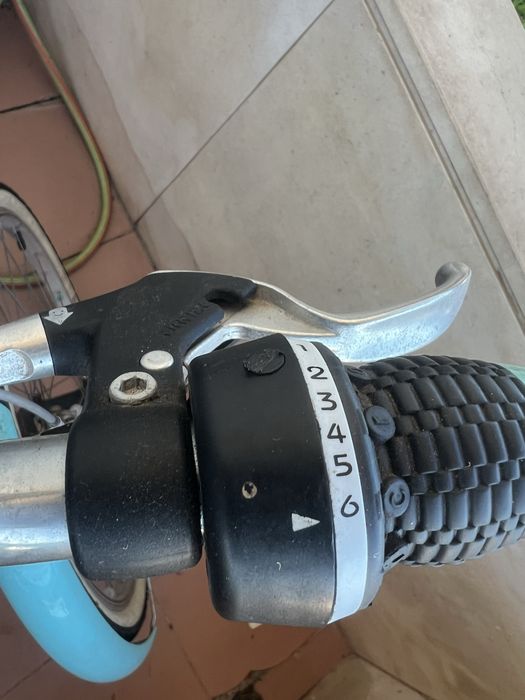 Bicicleta Decatlon modelo 500 roda 24
