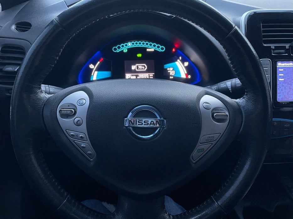 Продам Nissan Leaf собственник