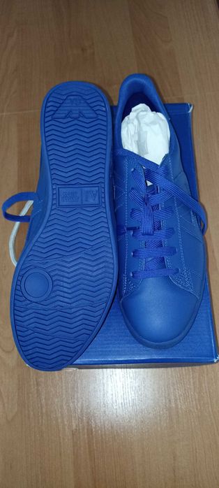 Nowe buty Armani Jeans. Tenisówki męskie. Rozmiar 44. Z 679 złotych