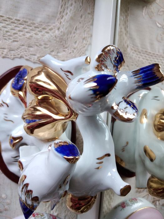 Estatueta porcelana