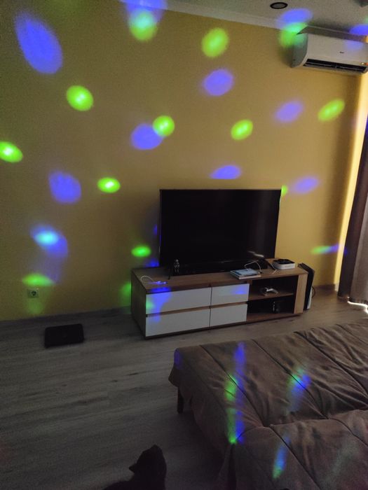 Диско-куля світлодіодна LED Party Light з пультом та активацією під музику (диско шар світломузика для вечірок, стробоскоп)