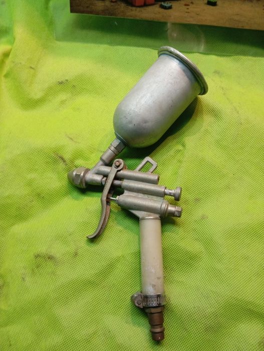 Pistola de pintura pequenina