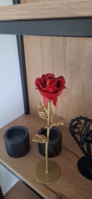 Wieczna róża,  metalowa