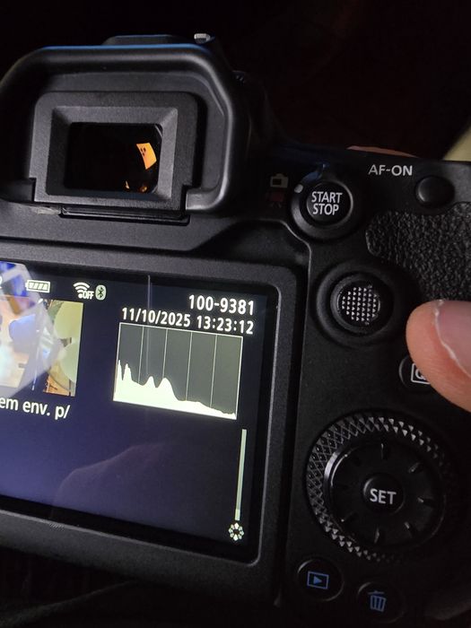 Canon 90D + 18-55mm 3.5-5.6 IS STM