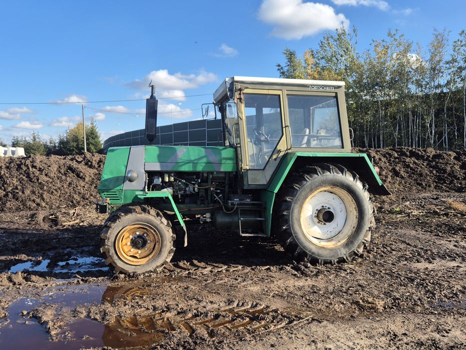 Ciągnik roliczy Fortschritt 323a