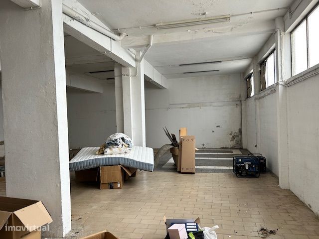 Armazém para arrendar Arrentela